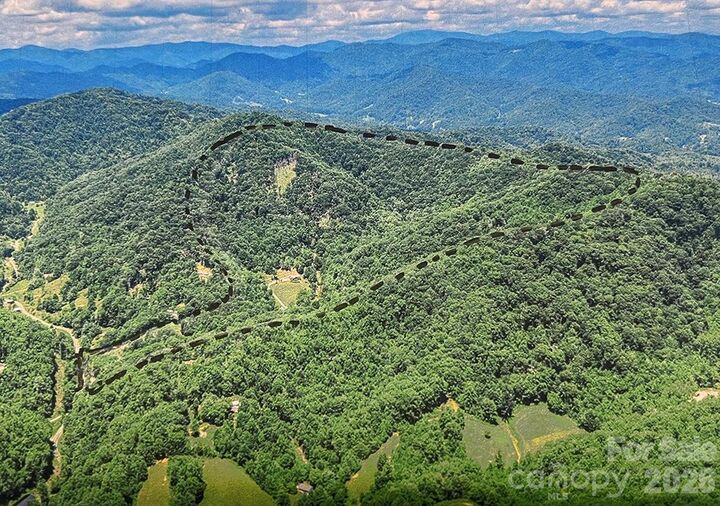Property Photo:  294 Red Knob Lane  NC 28753 