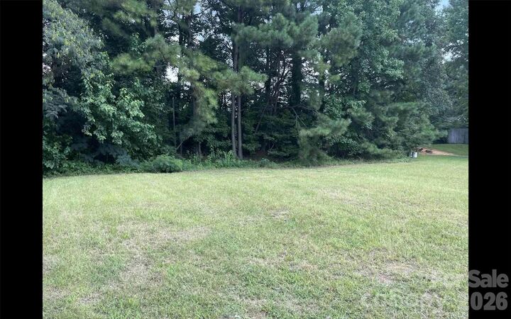 Property Photo:  1725 Fox Hollow Drive  NC 27610 