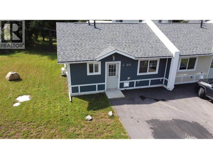 Property Photo: 611 Casley Court 4 BC V0G 1S1