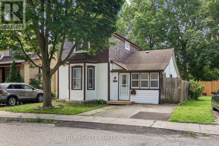 Property Photo: 508 Hatch Street ON N4S 1N5