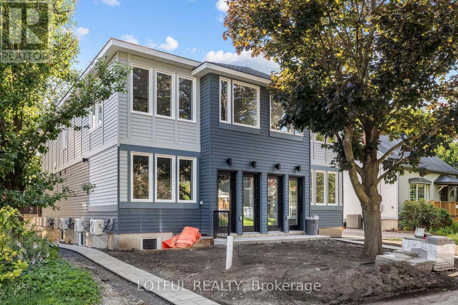 Property Photo: 516 Tweedsmuir Avenue D ON K1Z 5N9