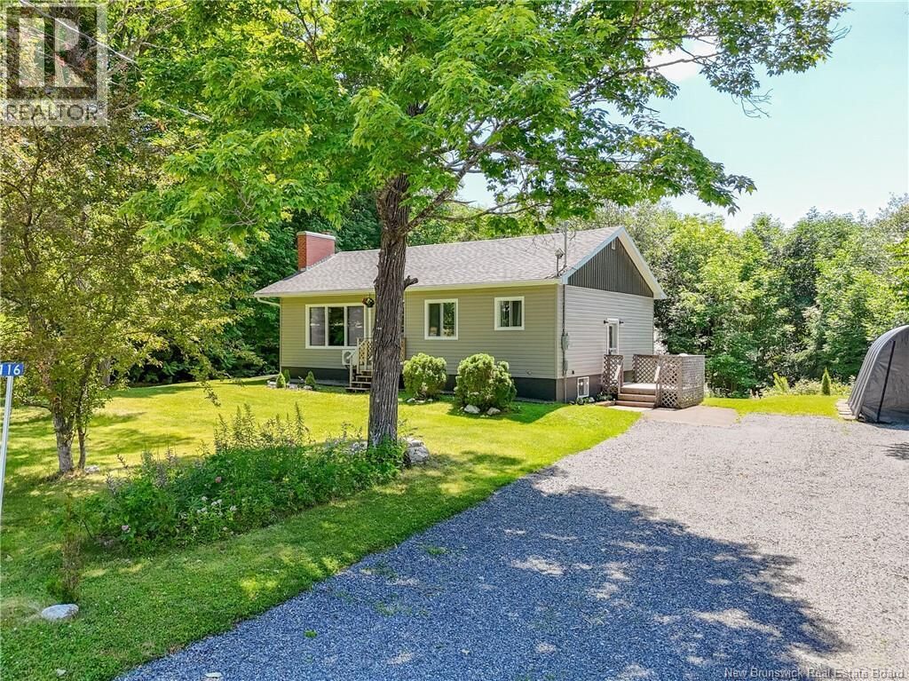 Property Photo:  116 Hospital Street  NB E7J 1C1 