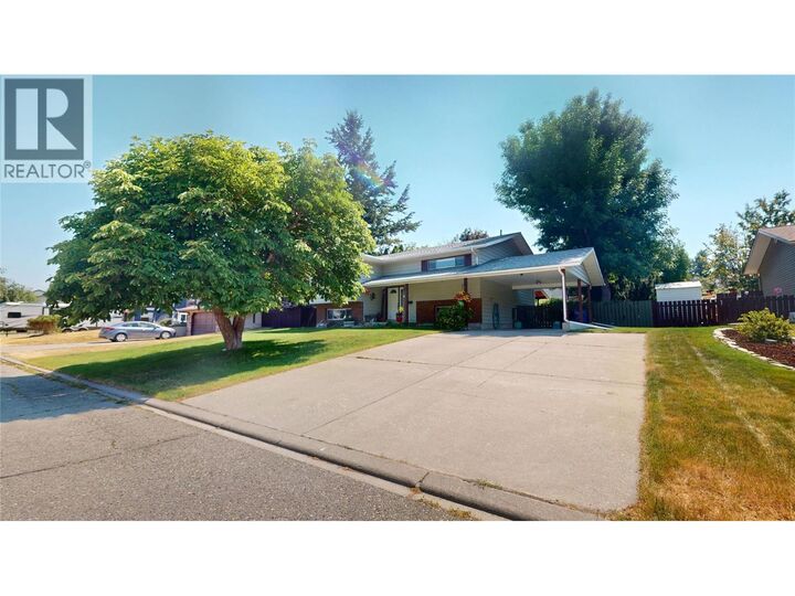 Property Photo: 1317 16th Street South BC V1C 5K5