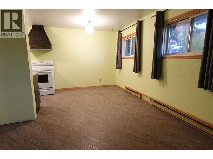 Property Photo: 398 Roddis Drive 105 BC V2J 1A6