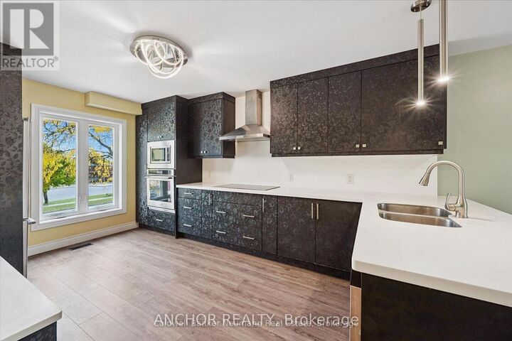 51 Dovercliffe Road — photo 1