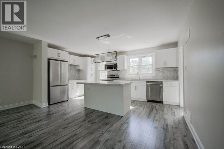 Property Photo:  33 Sixth Avenue  ON N2C 1P9 