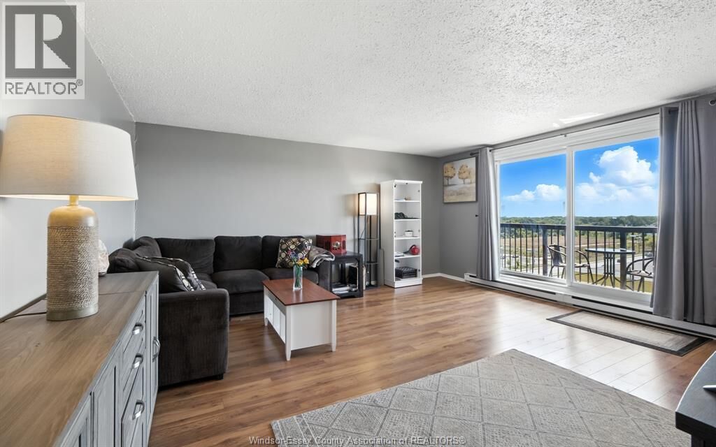 Property Photo: 3936 Wyandotte Street East 909 ON N8Y 4V1