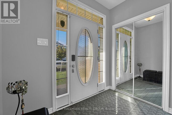 Property Photo:  305 Sweetclover Way  ON K4A 1E6 