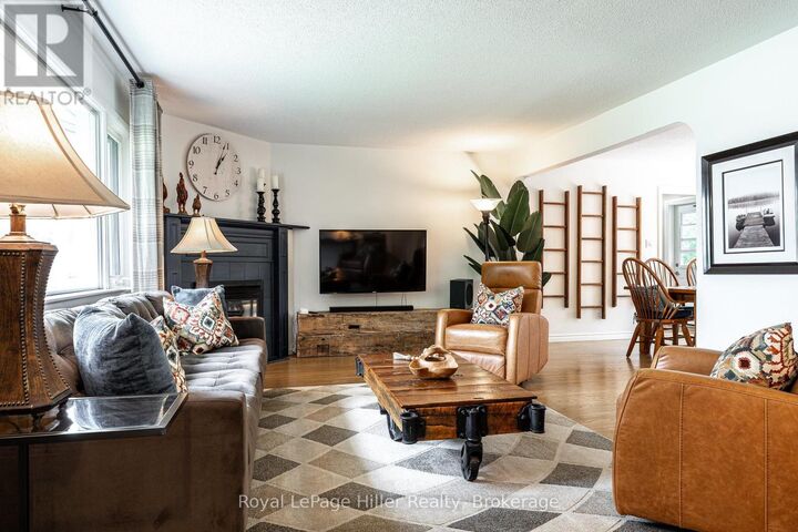Property Photo: 7 Waddell Street ON N5A 6K5