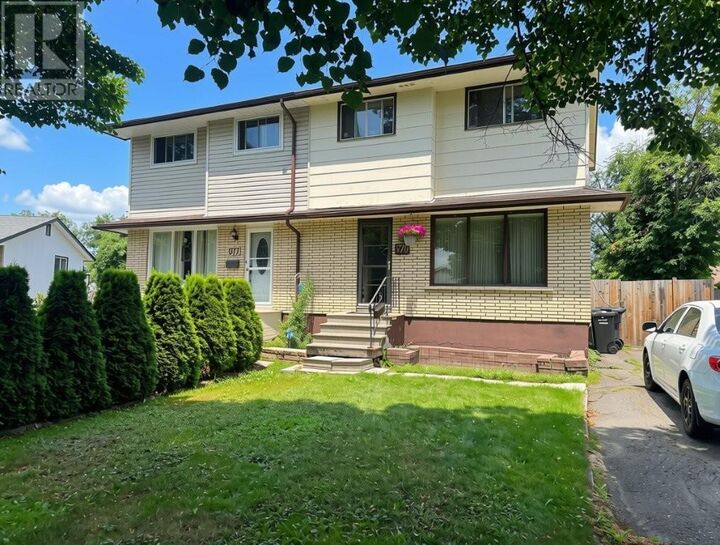 Property Photo:  579 Simon Fraser Drive  ON P7C 5B3 