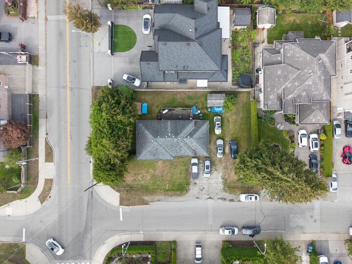 Property Photo: 12411 78 Avenue BC V3W 2X5