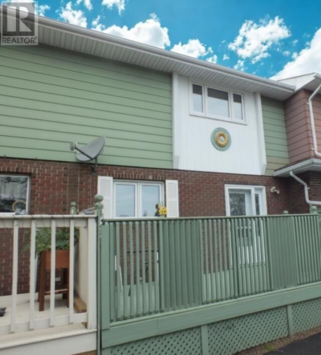 Property Photo: 394 Brant St ON P7A 7R4