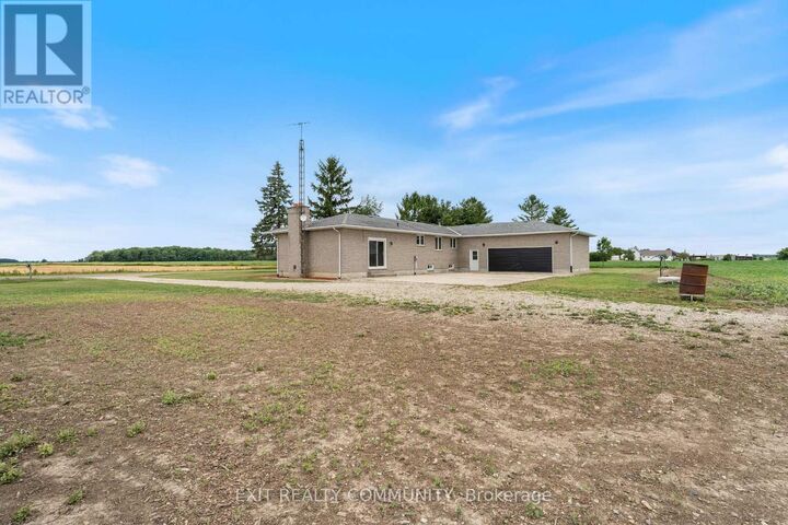 Property Photo: 30035 Hale School Road ON N0P 1K0