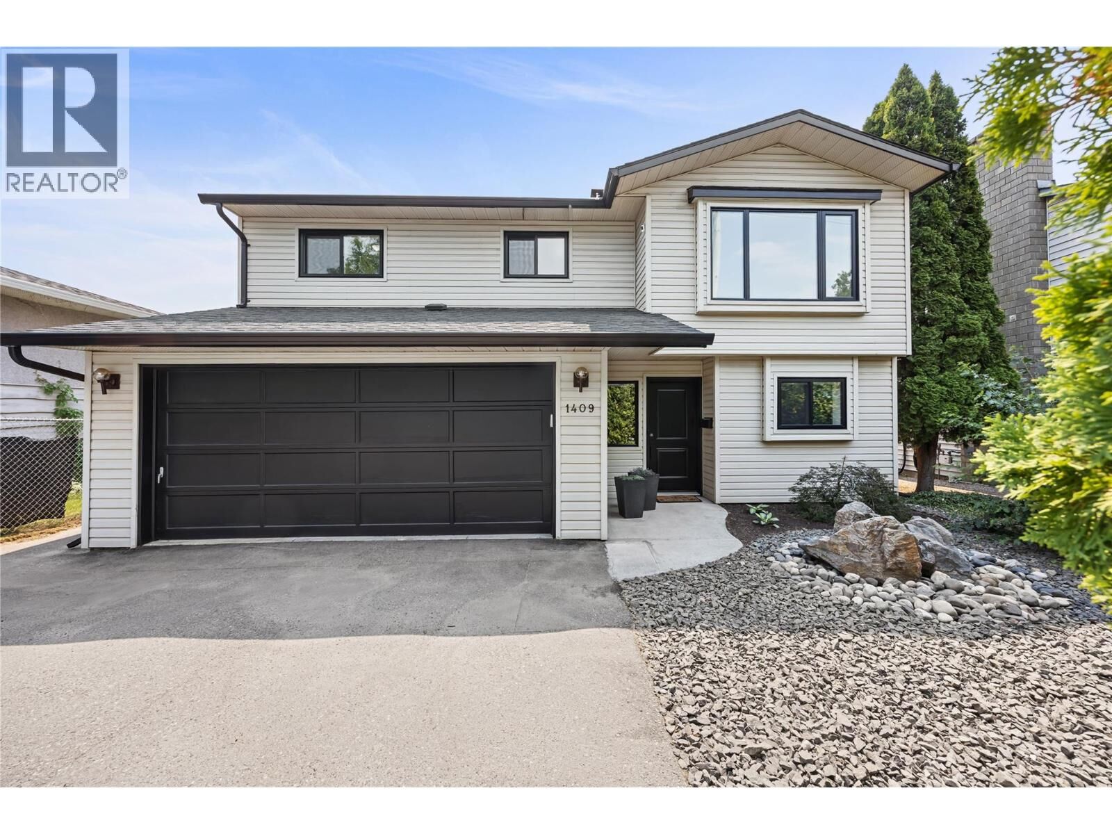 Property Photo:  1409 Springfield Road  BC V1Y 5V2 
