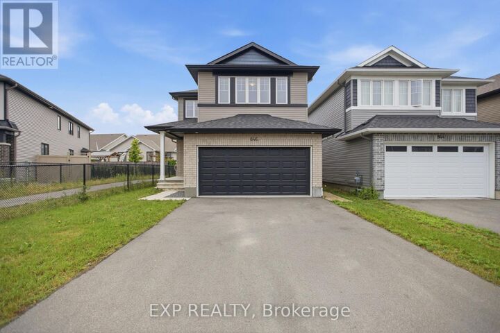 Property Photo:  846 Sendero Way  ON K2S 2W9 