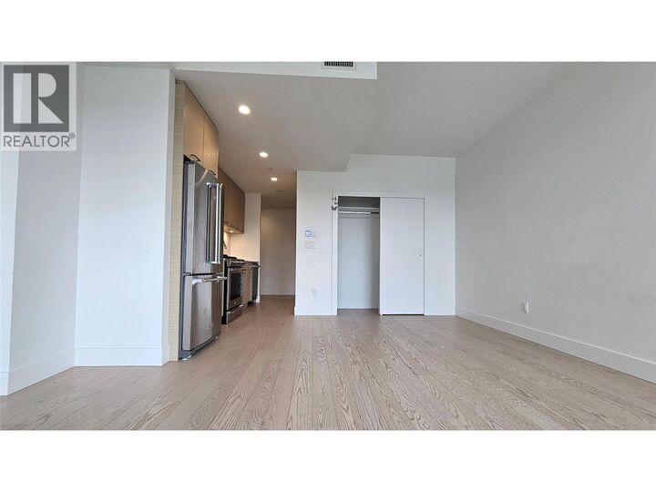 Property Photo: 1191 Sunset Drive 609 BC V1Y 0J4