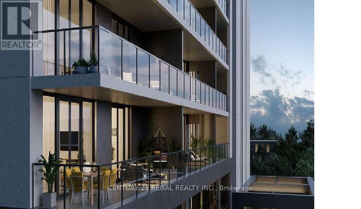 Property Photo:  741 King Street West 708  ON N2G 1E5 