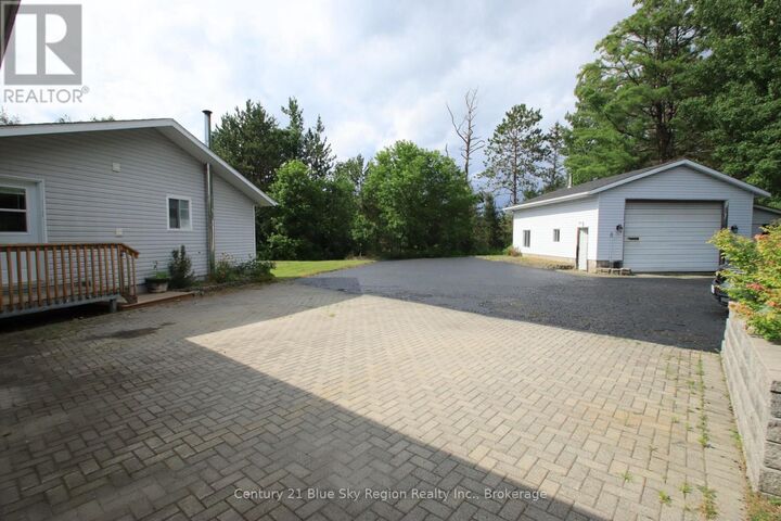 Property Photo: 25 Meadow Drive ON P0H 1K0