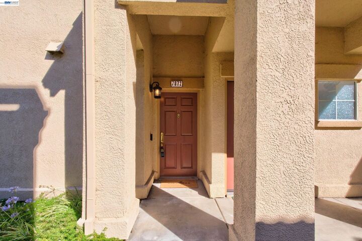 Property Photo: 7672 Tuscany Dr CA 94568