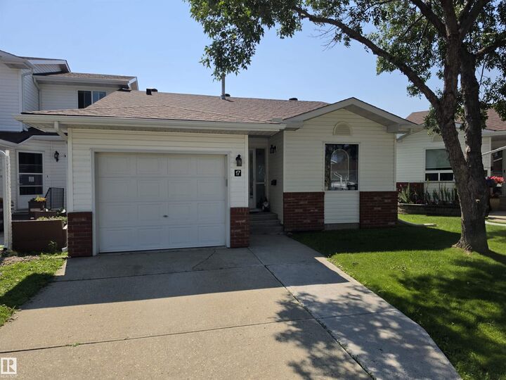 Property Photo:  15 Ritchie Way 17  AB T8A 5T3 