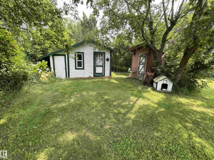 Property Photo:  #129 4231 Twp Rd 553  AB T0A 1X0 