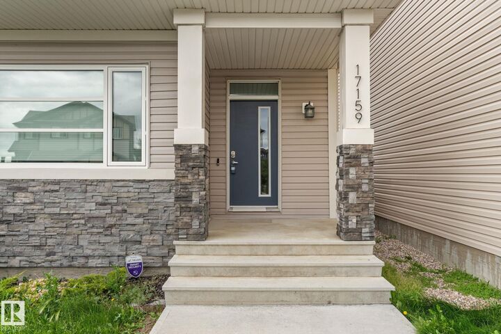 Property Photo:  17159 49 Street NW  AB T5Z 0J1 