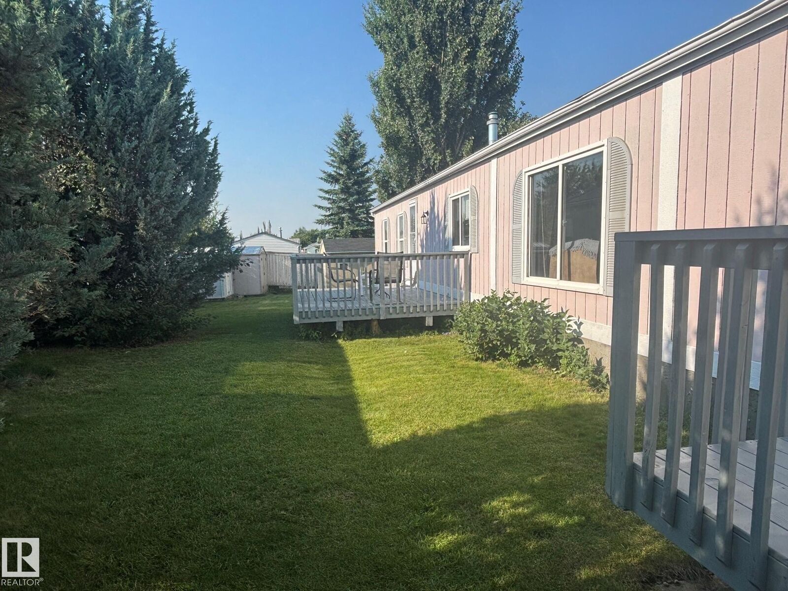 Property Photo:  20 Sunset Boulevard  AB T7X 3J1 