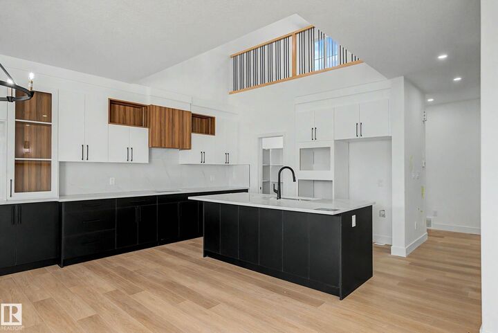 294 Munn Way — photo 1