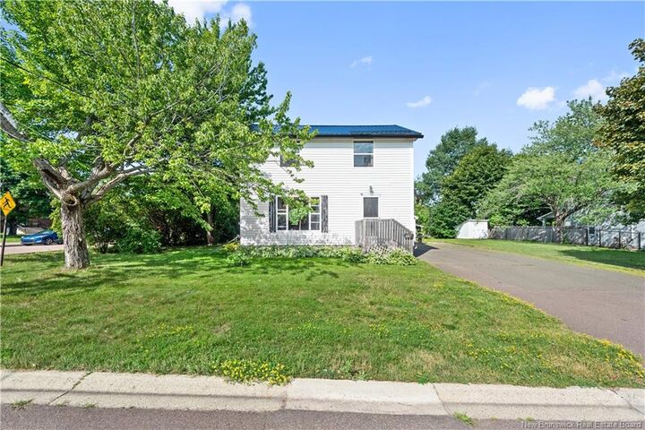 229 McClelan Avenue — photo 1