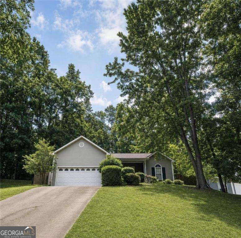 Property Photo: 5823 N Cove Road GA 30504