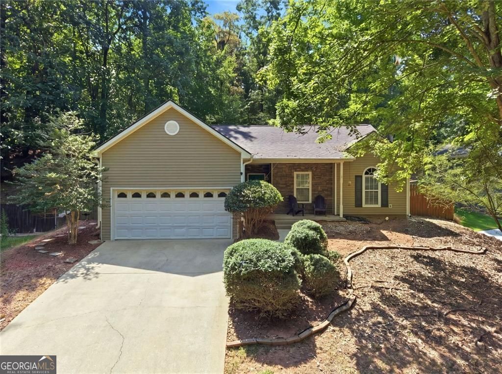 Property Photo:  5823 N Cove Road  GA 30504 