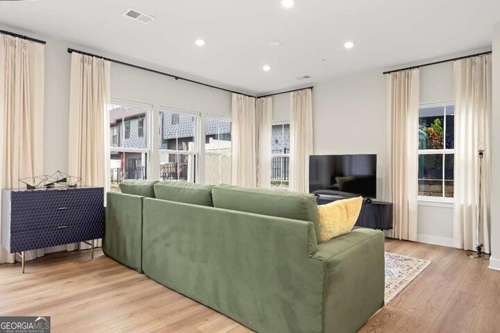 Property Photo: 240 Somerset Street GA 30214