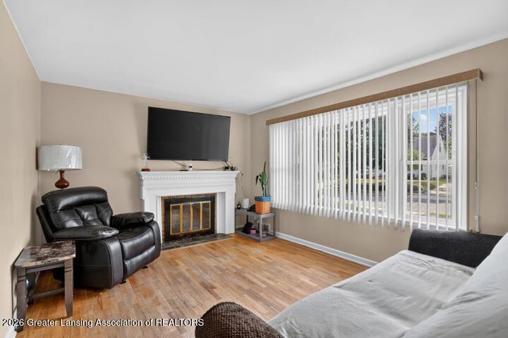 Property Photo:  1816 W Rundle Avenue  MI 48910 