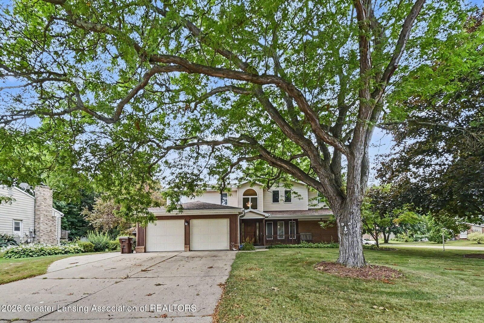 Property Photo:  1011 Sheldon Row  MI 48813 