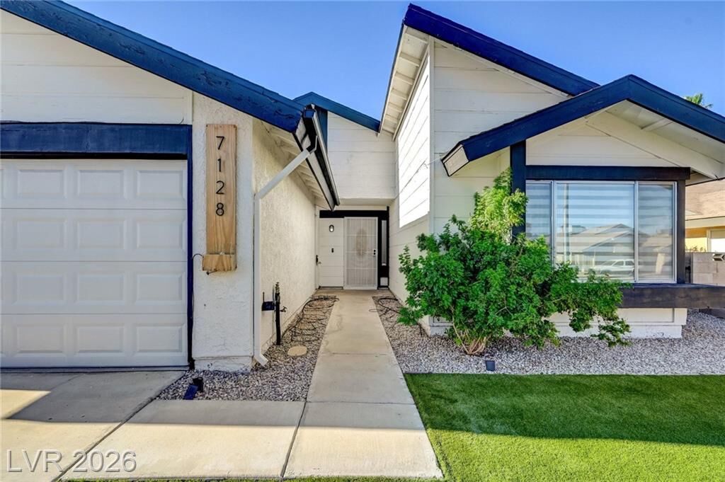 Property Photo: 7128 Montcliff Avenue NV 89147