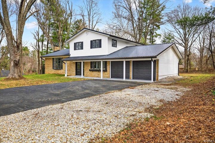 Property Photo:  633 S Ravencrest Avenue  IN 47401 