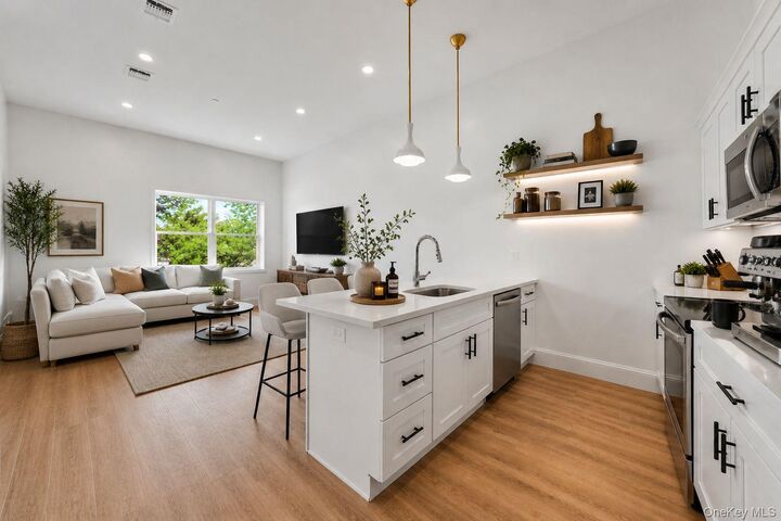 Property Photo:  48 North Street 306  NY 10940 