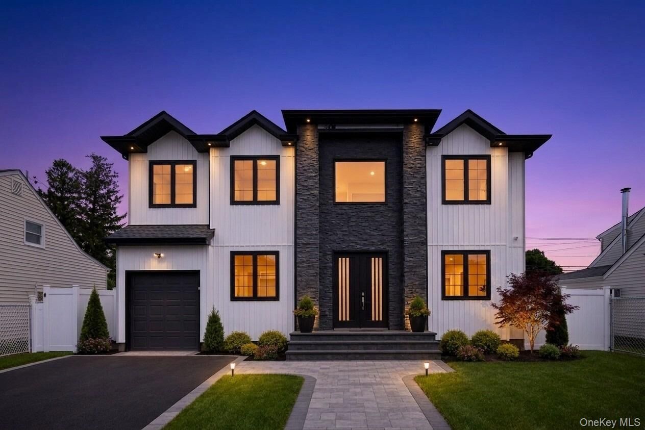 Property Photo: 19 Coachman Lane NY 11756