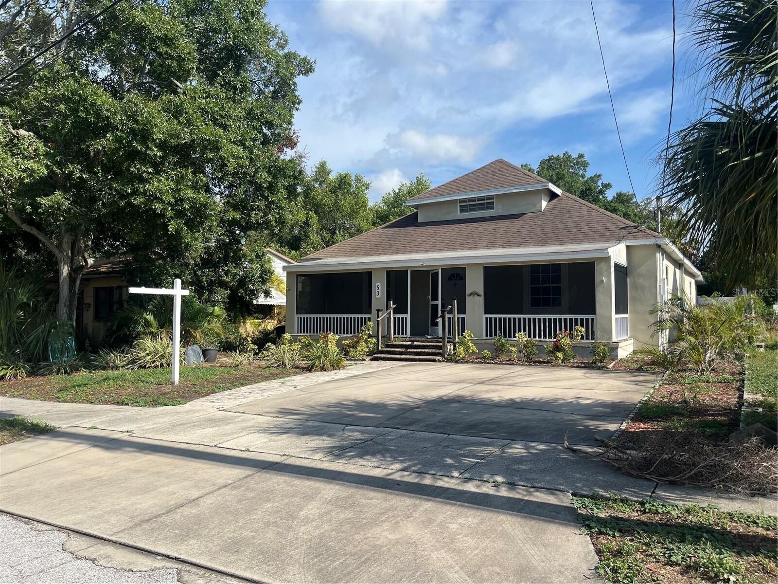 Property Photo:  53 W Park Street  FL 34689 