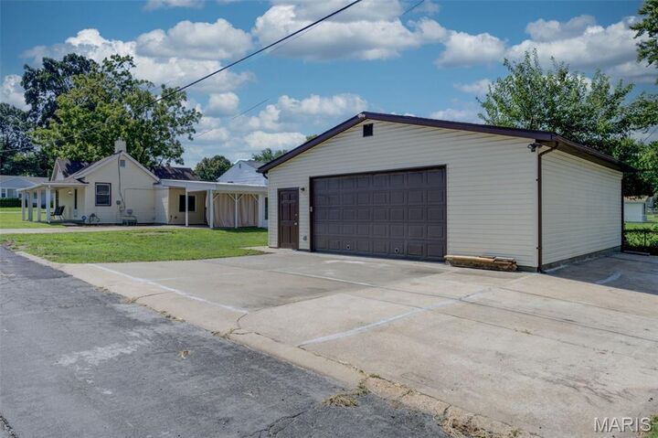 Property Photo:  180 Harrison Street  MO 63031 