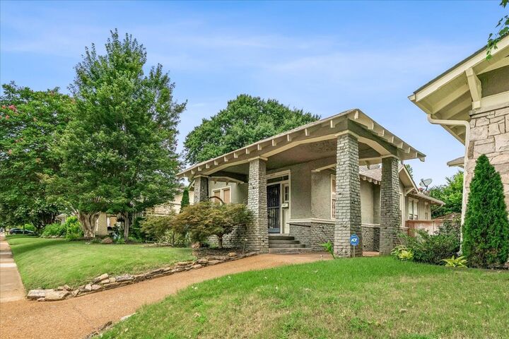 Property Photo:  1600 Linden Ave  TN 38104 