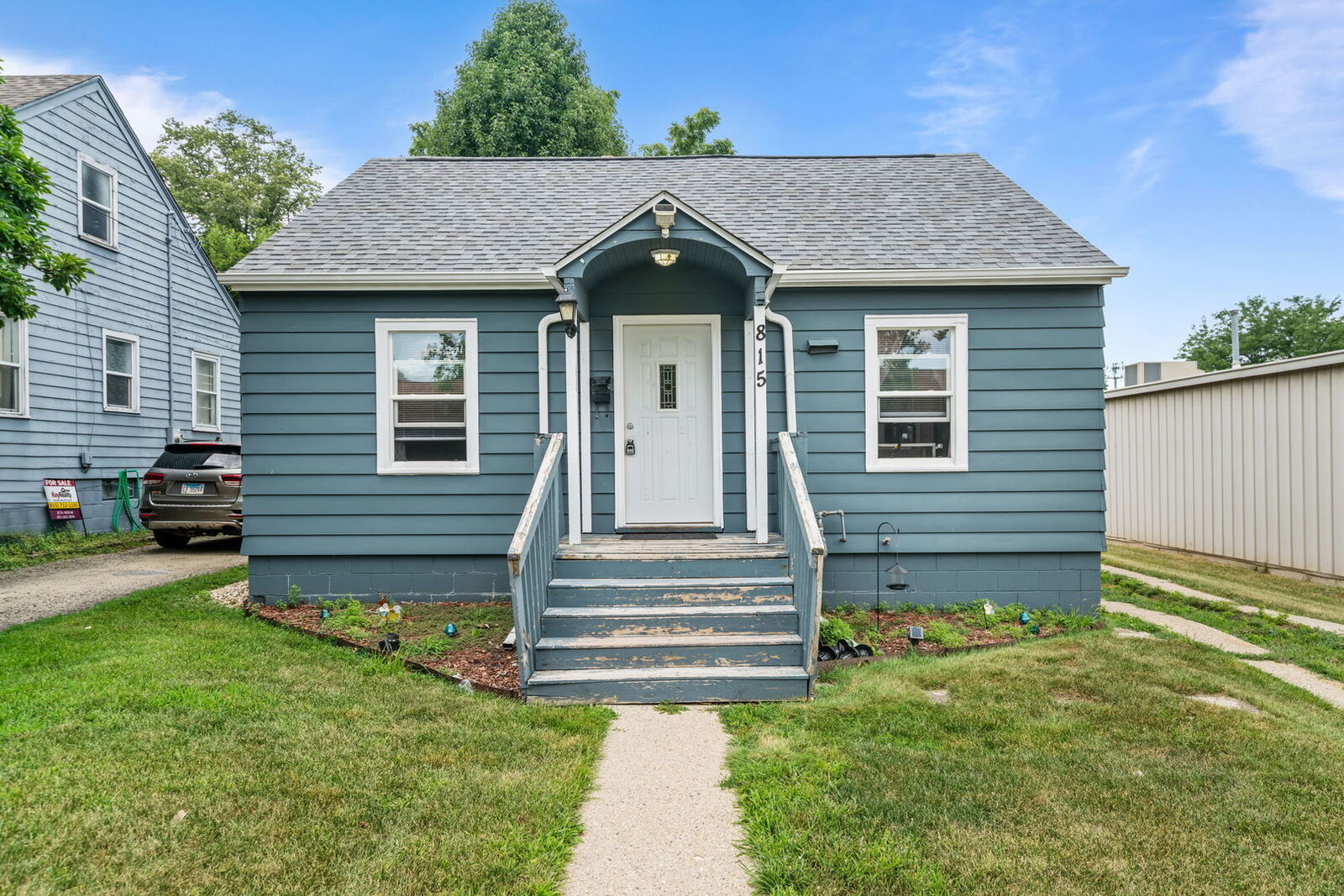 Property Photo:  815 20th Street  IL 61104 