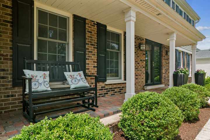 Property Photo:  2603 Deerfield Lane  IL 60008 