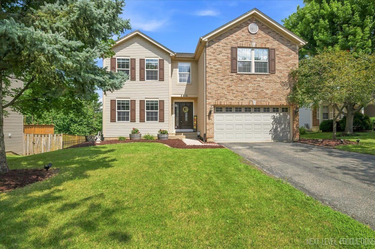 Property Photo:  2416 McKenzie Court  IL 60503 