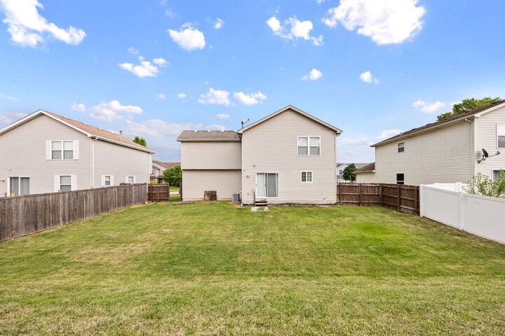 Property Photo: 1303 Idabright Drive IL 60586