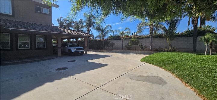 Property Photo:  9456 Elm Avenue 3  CA 92335 