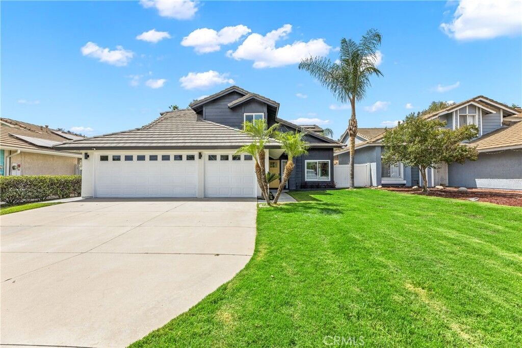 Property Photo: 23171 Golden Eye CA 92557