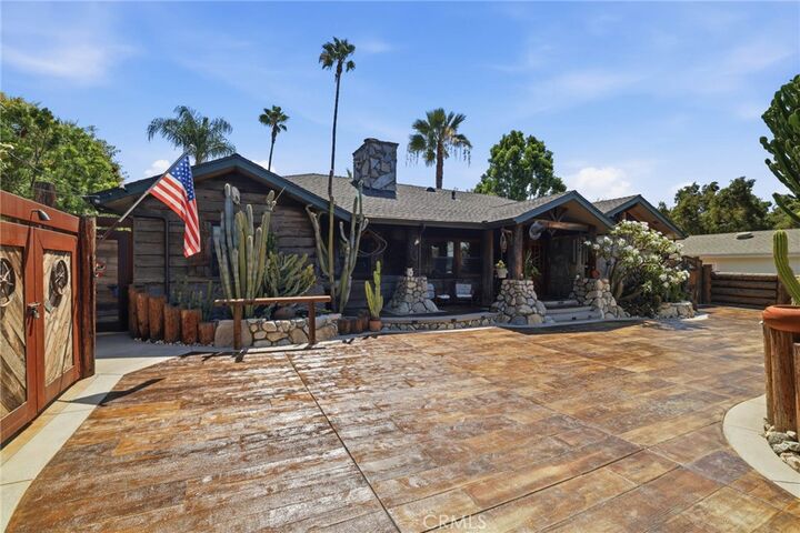 Property Photo: 310 S Mountain Avenue CA 91016