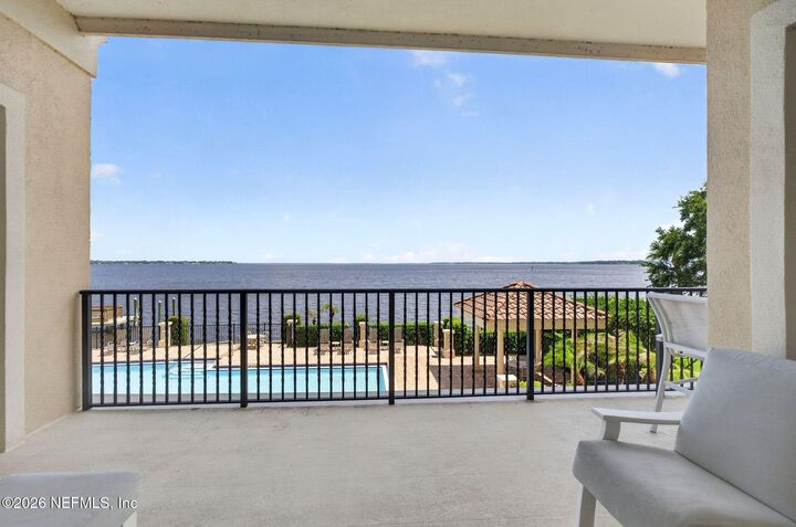 Property Photo: 2358 Riverside Avenue 105 FL 32204