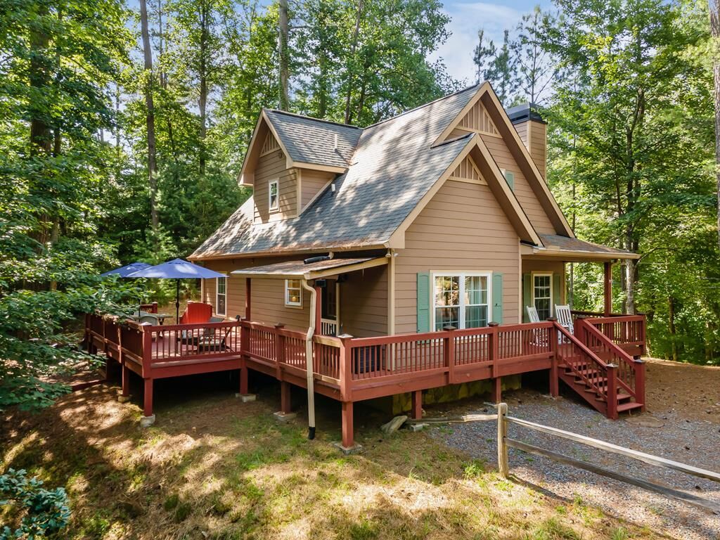 Property Photo:  611 Monocle Drive  GA 30540 